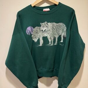 Green Wolf Graphic Sweatshirt